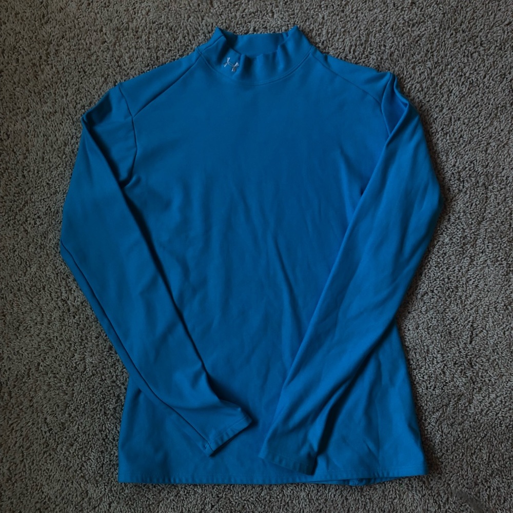 UNDERARMOUR thermal long sleeve top